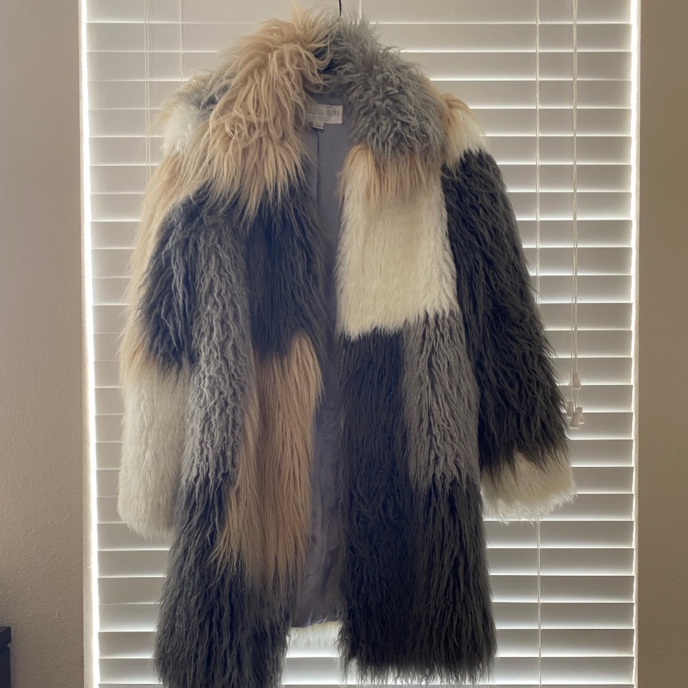 nwot vintage faux fur coat
